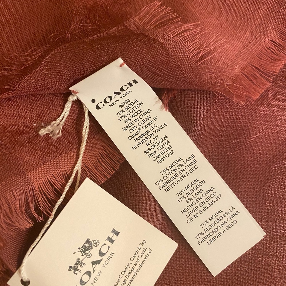 Coach large scarf - Picture 3 of 5